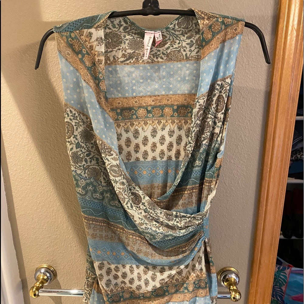 Sweet pea extra large one green sleeveless mesh top